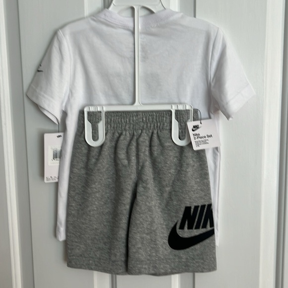 NWT Nike Toddler 2 Piece Short Set Dk Grey and White Various Sizes - Picture 3 of 4